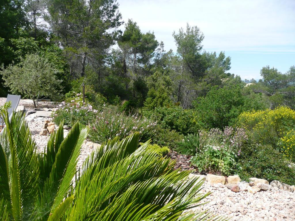 Les Hauts Des Materonnes Tourves Екстериор снимка